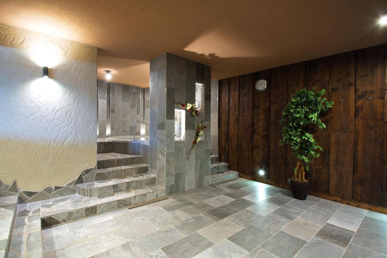 Hotel Lesana Стара-Лесна Экстерьер фото